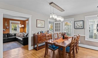 50 Charles St, Bristol, RI 02809