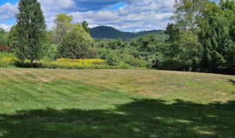 5 Hillwinds North Rd, Brattleboro, VT 05301