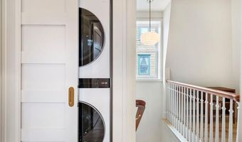 49 Third St, Newport, RI 02840