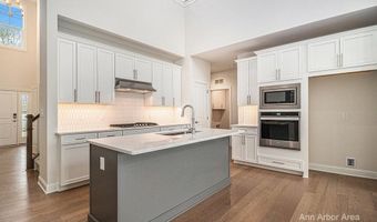 3343 Roseford Blvd, Ann Arbor, MI 48105