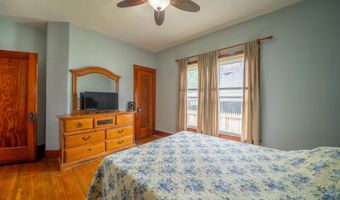 602 W ADAMS St, Abingdon, IL 61410