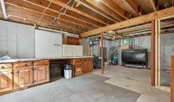 1 Gilman Rd, Hopkinton, RI 02832