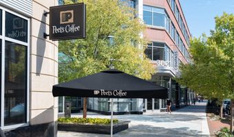 1001 N RANDOLPH St 212, Arlington, VA 22201