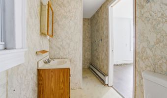 13 COTTAGE St, Bayonne, NJ 07002