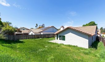 325 Cheyenne Ln, Escondido, CA 92026