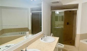 19900 E Country Club Dr 812, Aventura, FL 33180