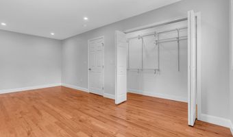 168 Leonardville Rd, Belford, NJ 07718