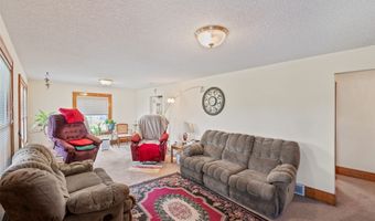 4370 NE 64th St, Altoona, IA 50009