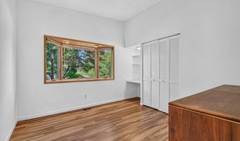 738 Fairway Ct, Ashland, OR 97520