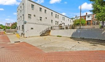 430 IRVING St NW 102, Washington, DC 20010