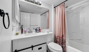 202 RIVERBEND Dr 103, Altamonte Springs, FL 32714