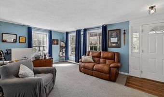 5 Whitetail Ln, Chester, NH 03036