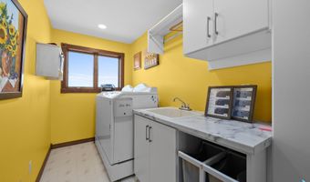 48190 265th St, Brandon, SD 57005