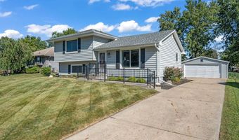 2307 Trails End SW, Altoona, IA 50009