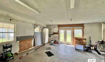 2259 E Laurel St, Atmore, AL 36502