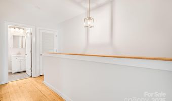 110 Lager Ln, Asheville, NC 28806
