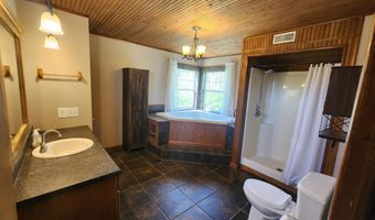 16090 Farm Road 2130, Aurora, MO 65605