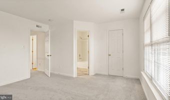 21753 LADYSLIPPER Sq, Ashburn, VA 20147