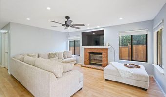 318 Redrock Dr, Antioch, CA 94509