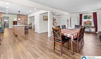 3146 Club Dr, Allentown, PA 18103