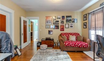 638 Pontiac Ave, Cranston, RI 02910