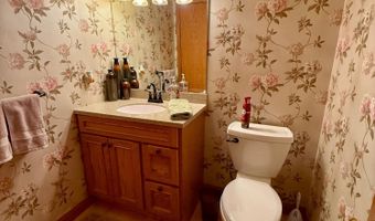 640 LAURISA Ln, Antigo, WI 54409
