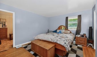 4 Marietta Dr, Albany, NY 12205