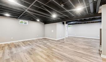 1014 Bedford Ln, Ballwin, MO 63011