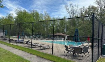 304 Charlesgate Cir, Amherst, NY 14051
