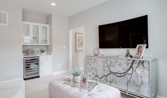15718 HENRIETTA Dr, Accokeek, MD 20607