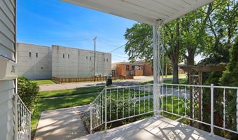 281 Chestnut St, Antioch, IL 60002