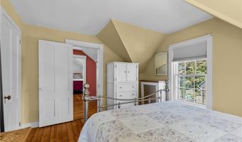 58 Second St, Newport, RI 02840