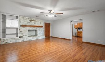 2097 Needmore Rd, Albertville, AL 35950