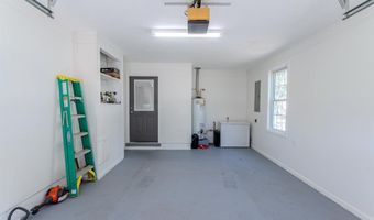 224 WILLOW Dr, Adamsville, TN 38310