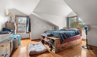 40 Elm St, Beachwood, NJ 08722