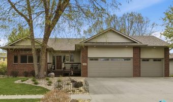 1609 S Locust Ave, Brandon, SD 57005