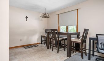 2 Angle St 5, Lincoln, RI 02838