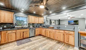111 Elm Dr, Blakeslee, PA 18610
