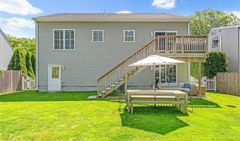 86 Inkberry Trl, Narragansett, RI 02882