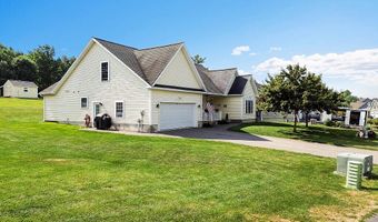 15 Fieldstone Dr, Augusta, ME 04330