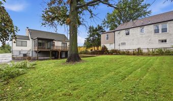 9535 Mackenzie Rd, Affton, MO 63123