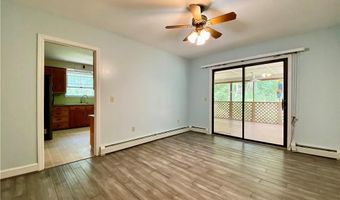 162 Keach Pond Dr, Glocester, RI 02814