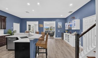 5216 POINT HARBOR Ln, Apollo Beach, FL 33572