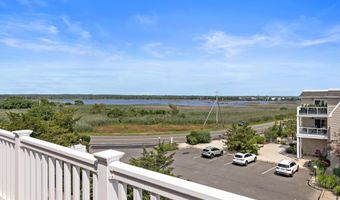 401 Bay Shore Dr 18B, Barnegat, NJ 08005