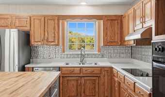 467 Oakmont Rd, Bean Station, TN 37708