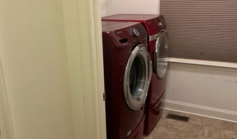 102 MERIDIAN Blvd, Bear, DE 19701