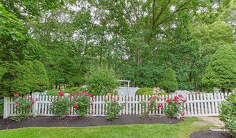 88 Acre Hill Rd, Barnstable, MA 02630