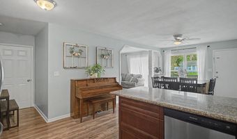 2317 Arbor Dr, Biloxi, MS 39531