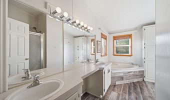 3 Camino Anastacio, Arroyo Hondo, NM 87513