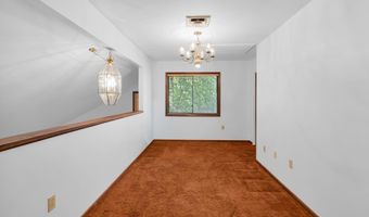 3908 SHORT HILL Dr, Allentown, PA 18104